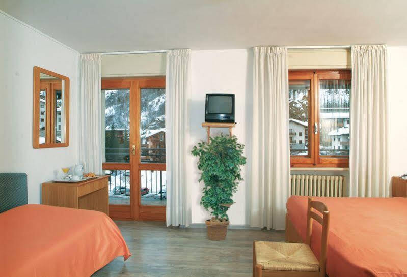 Hotel Bijou Вальтурнанш Экстерьер фото
